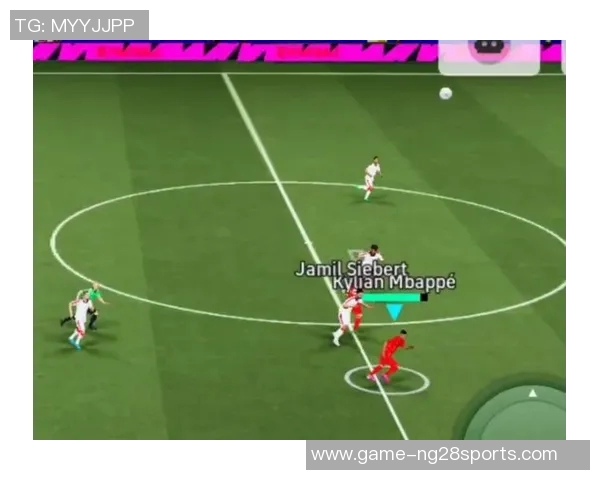 实况足球2015视角下的游戏体验与战术分析探讨